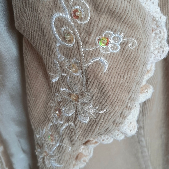 Vintage Corduroy Blazer with Lace Trim - Picture 4 of 6